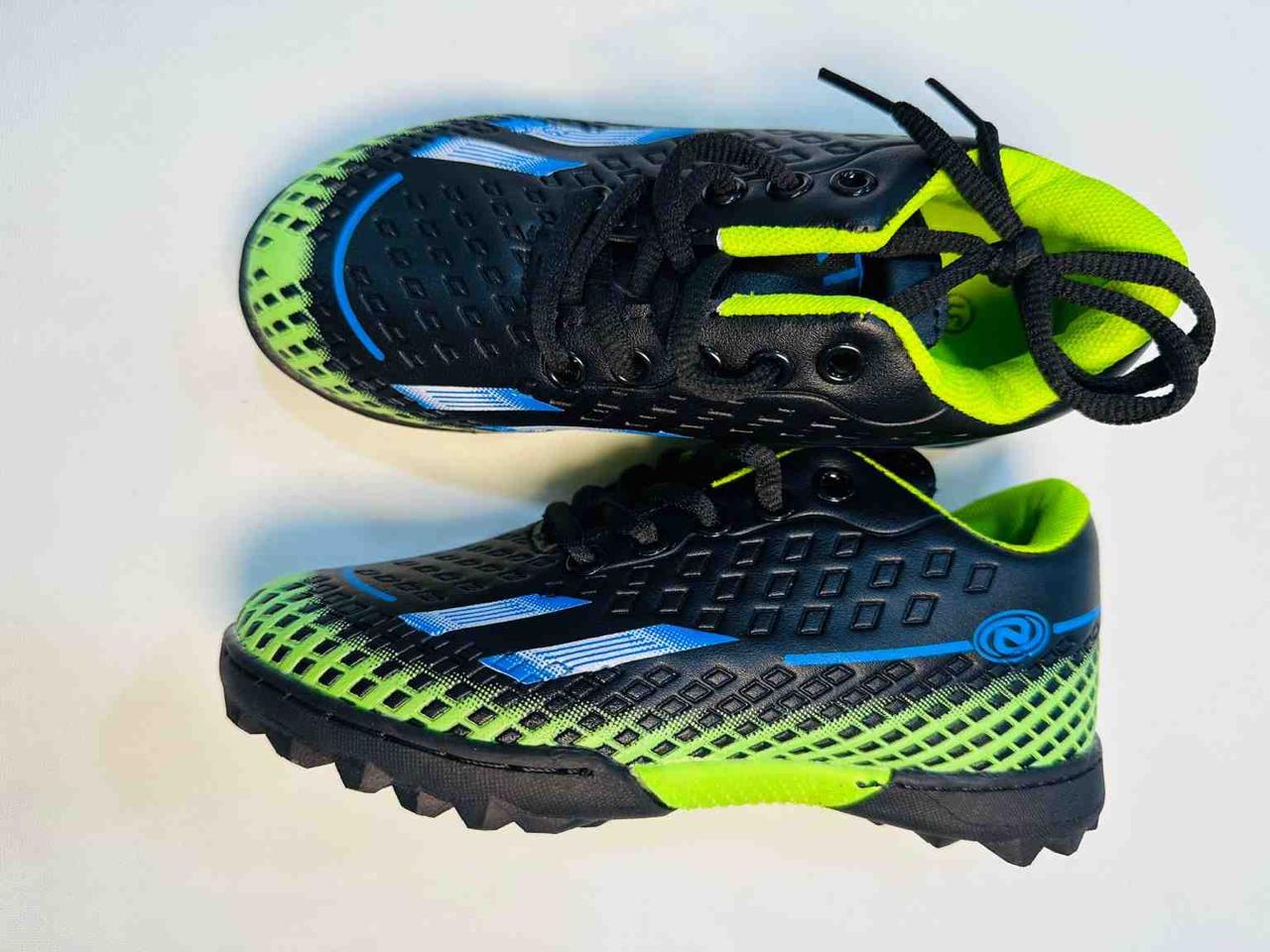 Football-Shoes