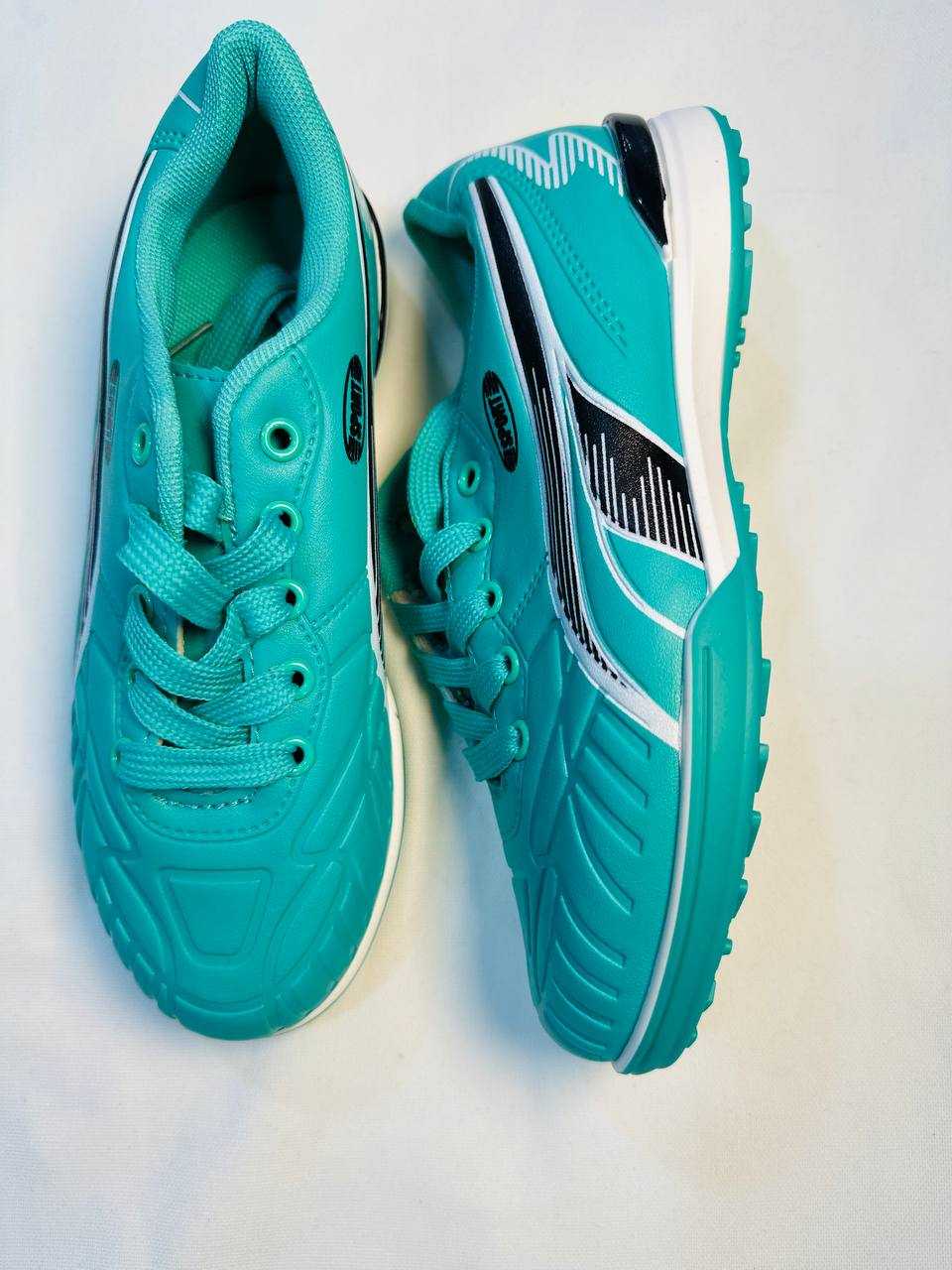 Football-Shoes